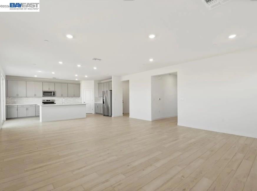 5219 Kestrel St.