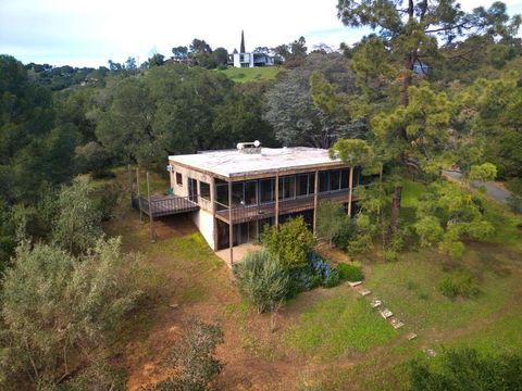 Photo of 26969 Moody Rd. Rd, Los Altos Hills, CA 94022 (MLS # ML82036920)