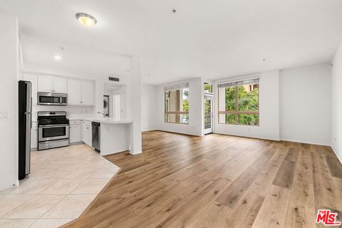 Photo of 13044 Pacific #214, Playa Vista, CA 90094 (MLS # 25628467)