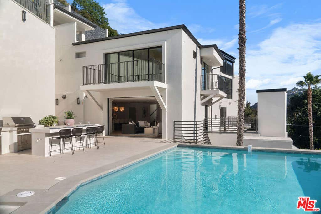 Photo of 2256 Nichols Canyon Road, Los Angeles, CA 90046 (MLS # 26662739)