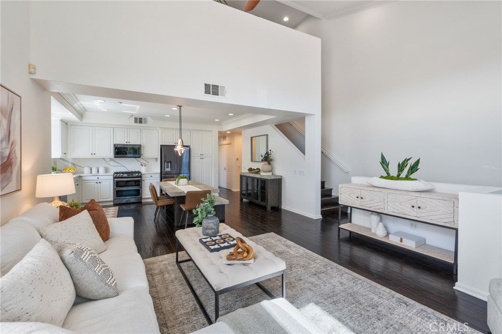 Properties 1 5547 Strand 101