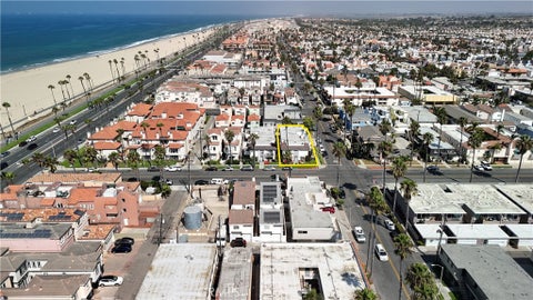 Photo of 123 14th Street, Huntington Beach, CA 92648 (MLS # PW26189010)