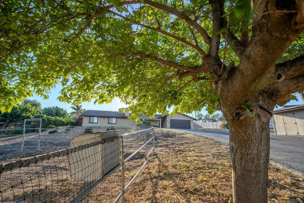 Ramona - Residential