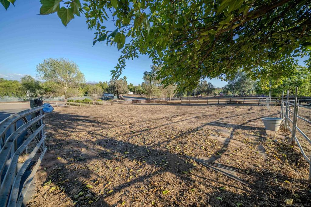 Ramona - Residential