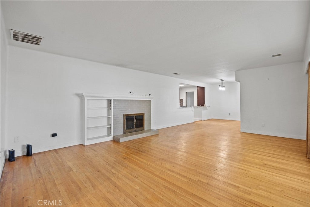 545 Cedar