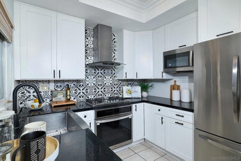 Photo of 11037 Caminito Vista Pacifica, San Diego, CA 92131 (MLS # 260012539SD)