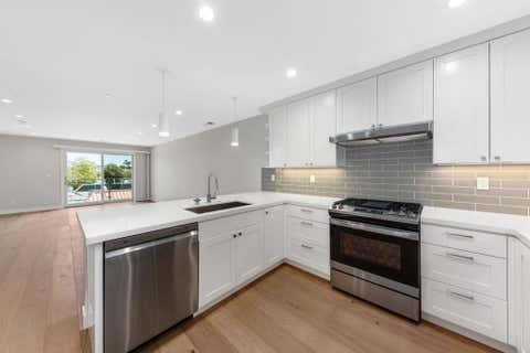 Photo of 30 Hermosa Avenue #302, Millbrae, CA 94030 (MLS # ML82058735)