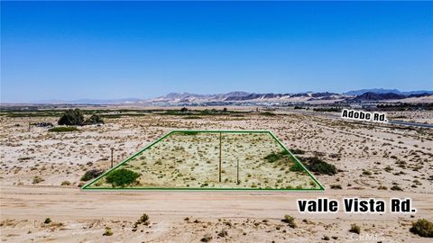 Photo of 73470 Valle Vista Road, 29 Palms, CA 92277 (MLS # OC25181051)