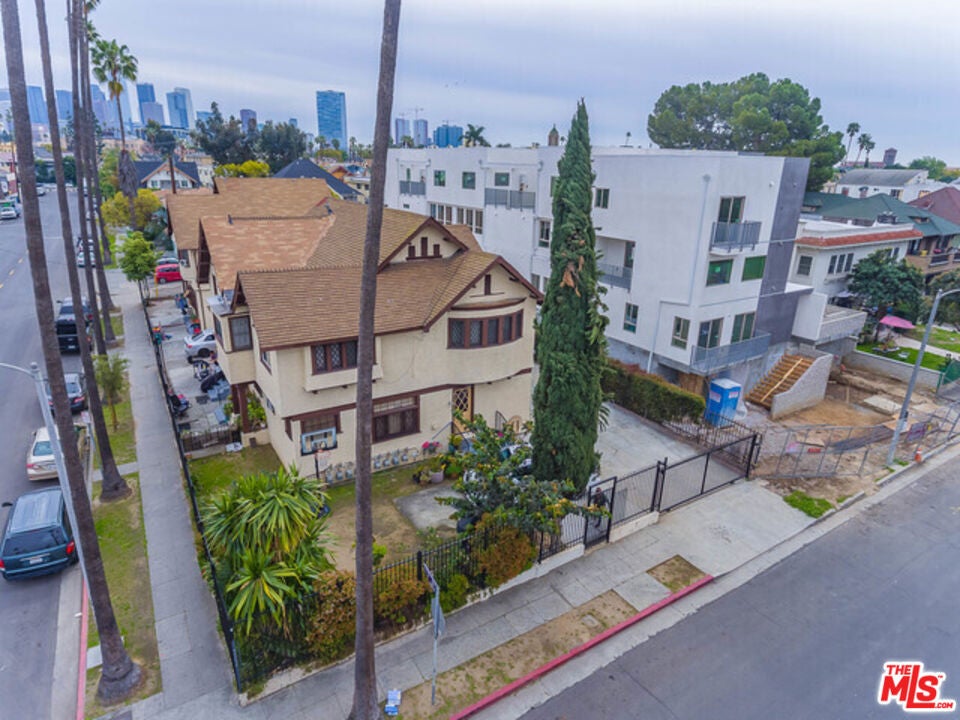 1100 Magnolia Avenue