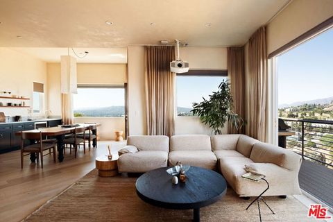 Photo of 3663 Kinney Street, Los Angeles, CA 90065 (MLS # 26678473)