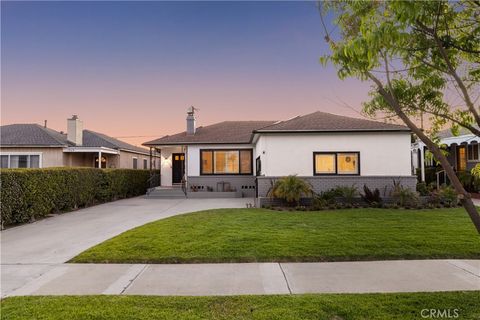 Photo of 1713 N Pepper ST, Burbank, CA 91505 (MLS # BB26098182)