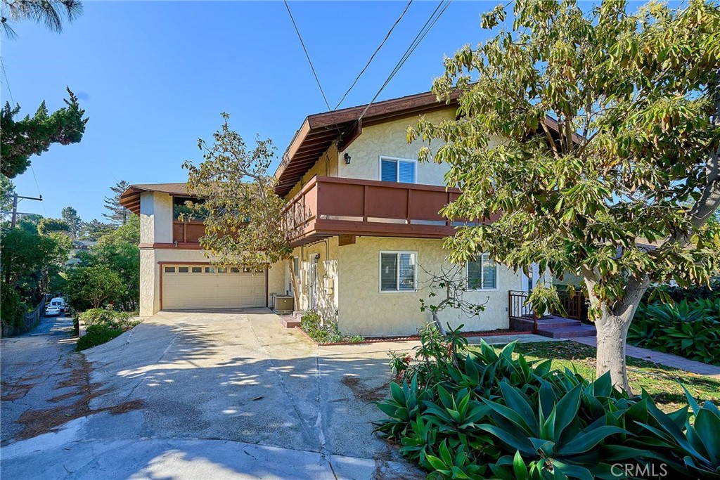 26349 Hillcrest Avenue