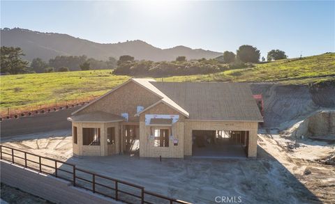 Photo of 6741 Tierras Altas Lane, San Luis Obispo, CA 93405 (MLS # SC25242825)