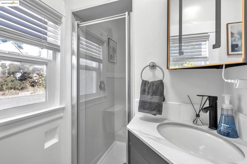 VISTA DE VALLEJO - Residential