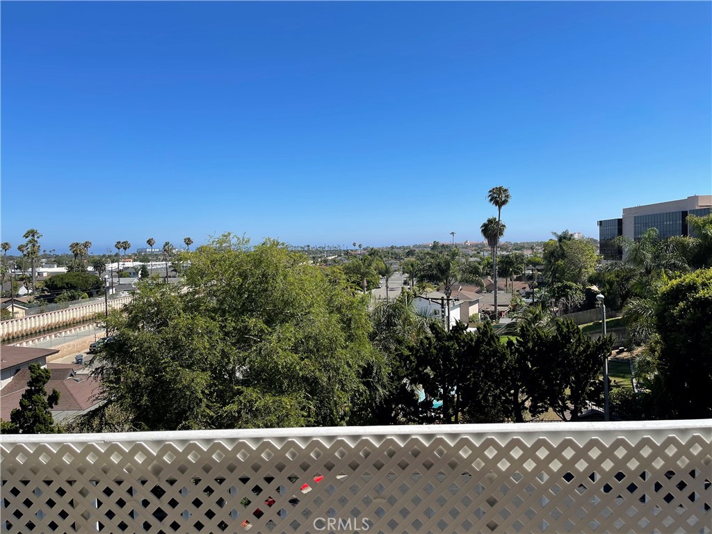 Welcome to this stunning 1 bedroom, 1 bathroom condo located in the pristine Seabridge Villas community! This condo features an upgraded kitchen with granite counters, custom cabinets, newer stainless-steel appliances with a full bathroom that offers a large walk-in closet with built ins. Front door has retractable screen for great breezes. This home also has a balcony off the living room for relaxation and to take in the mesmerizing views of the surrounding neighborhood, and on clear days, the ocean! Double pane windows with black out shades provided in the bedroom for a quiet and private sleeping experience. Subway tile in the bathroom and two separate sinks for personal and guests come with the unit. There is an assigned parking space in the designated parking structure. This community has amenities such as pools, a spa, and a place where you can store your bicycles.