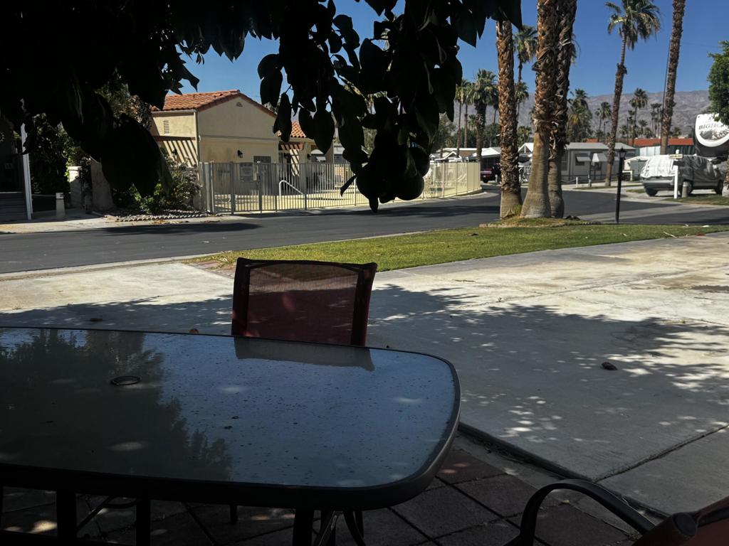 84136 Avenue 44 232