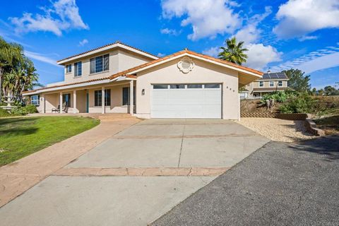 330 Skyline Vista CA 92084