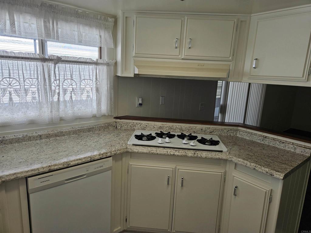 1010 E Bobier Dr 174