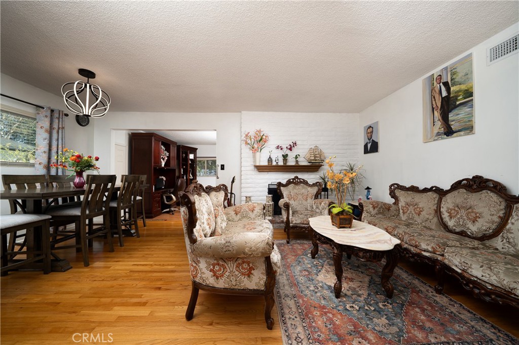 1626 Grove Place