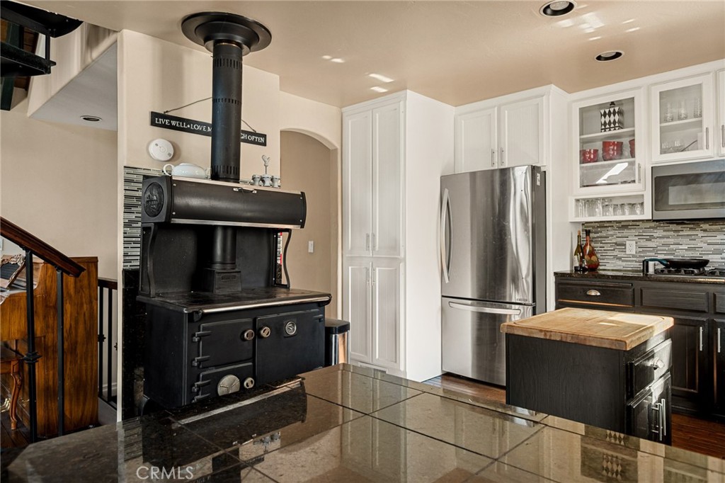 1055 Meadowbrook Drive