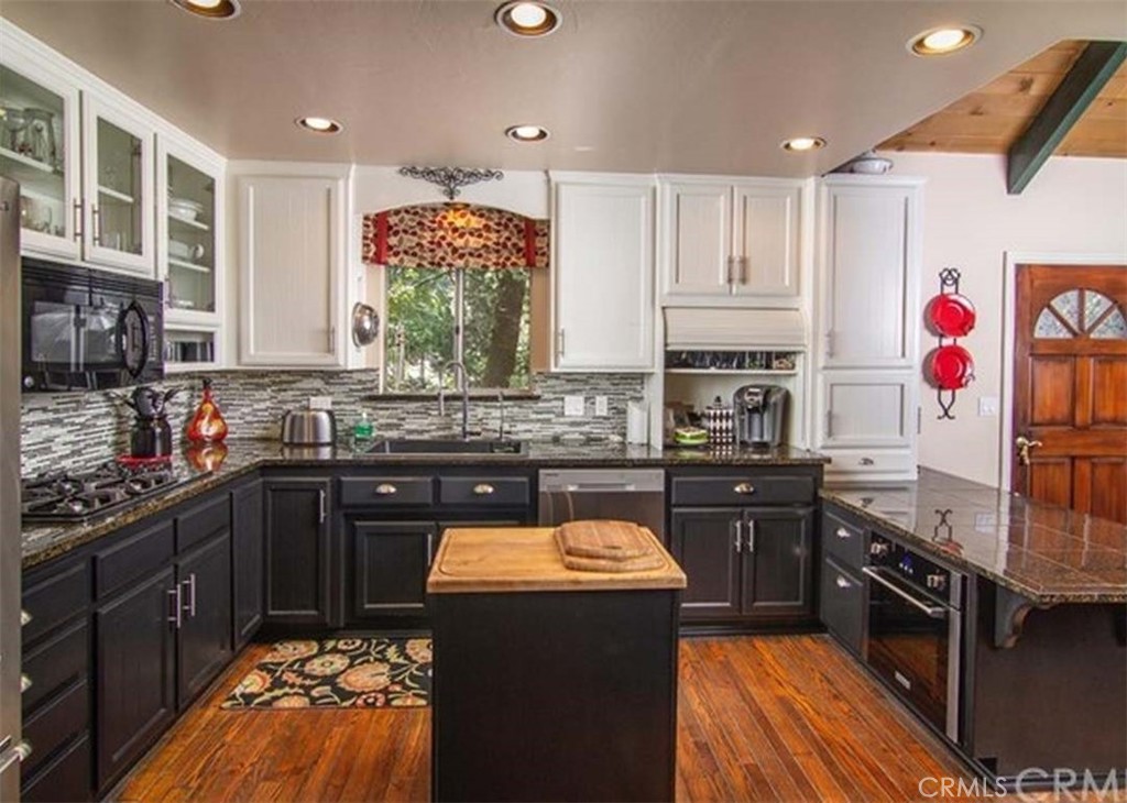 1055 Meadowbrook Drive