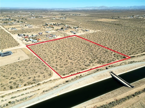 Photo of 0 Nyack Rd, Phelan, CA 92371 (MLS # HD26213779)