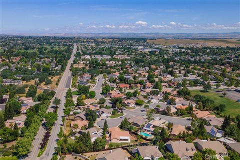 Tiny photo for 192 Cardinal Way, Paso Robles, CA 93446 (MLS # NS26083028)