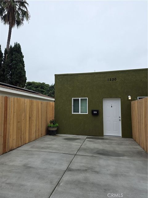 Photo of 1230 W Palm Avenue, Orange, CA 92868 (MLS # IV25247699) Photo of 1230 W Palm Avenue, Orange, CA 92868 (MLS # IV25247699)