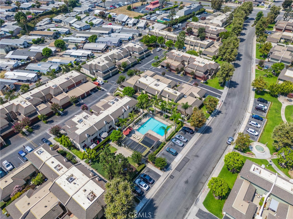 Lakeview Townhomes (LKTH) - Residential