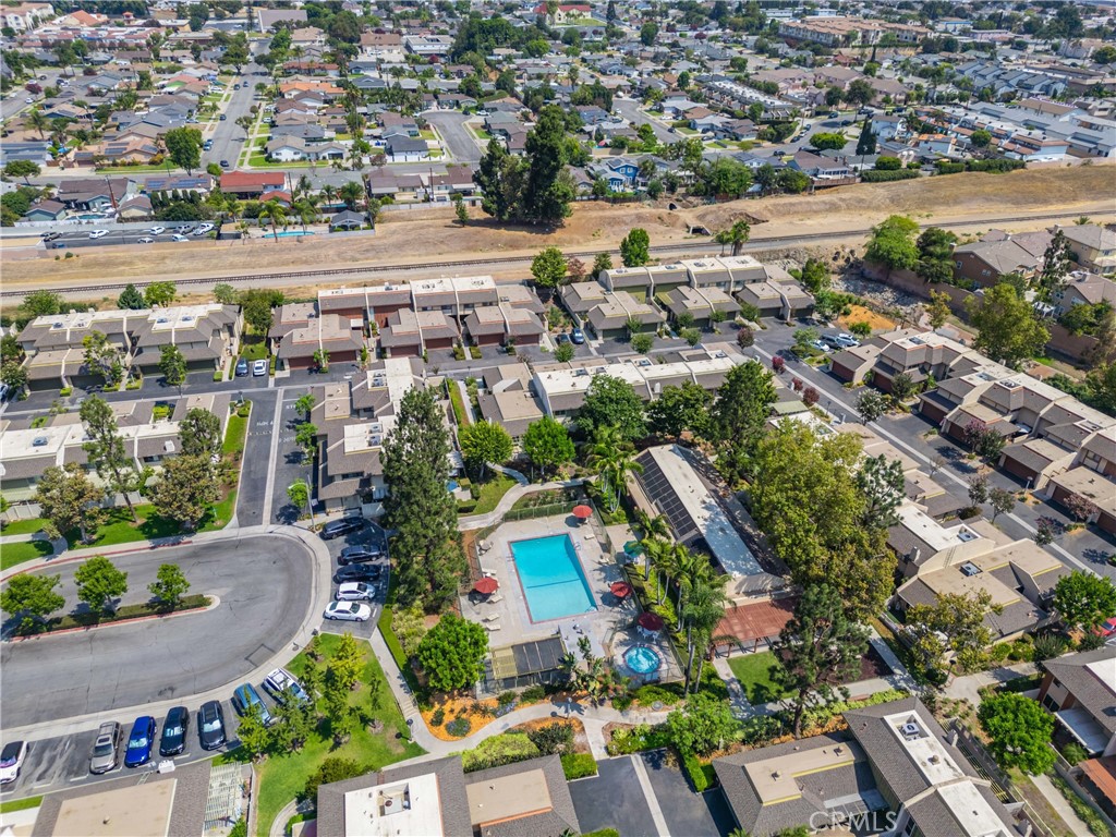 Lakeview Townhomes (LKTH) - Residential