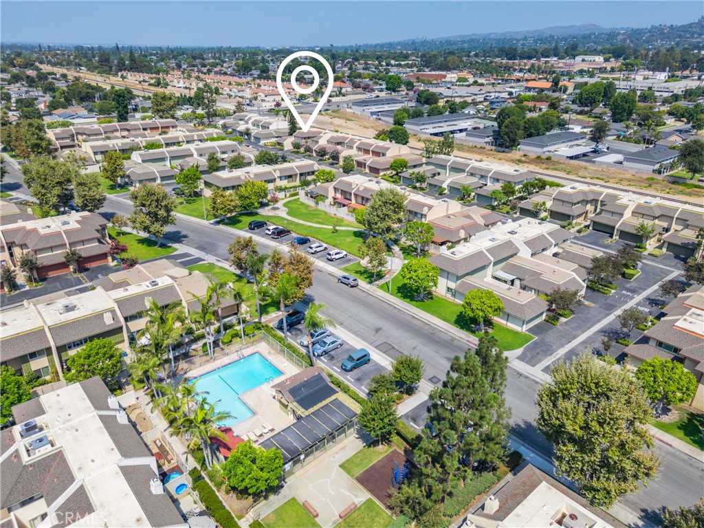 Lakeview Townhomes (LKTH) - Residential