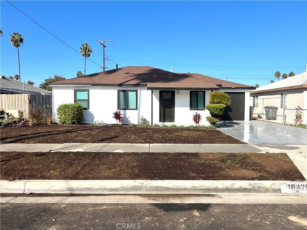 Welcome to this stunning fully remodeled 3-bedroom, 1-bath home in the heart of Carson. Every detail has been thoughtfully updated with modern finishes, designer accents, and a bright, open layout perfect for today’s lifestyle.
Step inside to a spacious living area with new vinyl plank flooring and abundant natural light. The open-concept design flows seamlessly into the brand-new kitchen, featuring marble countertops, custom cabinetry, and a striking jade green subway tile backsplash. With elegant fixtures and thoughtful design, this kitchen blends style and functionality for everyday living and entertaining.
All three bedrooms are comfortably sized, offering ample light and storage. The remodeled bathroom mirrors the home’s elegant design with matching jade green tile, a new vanity, and updated fixtures.
The private backyard is ready for outdoor gatherings, gardening, or relaxing weekends. Fresh exterior paint and modern touches enhance the home’s curb appeal, making it as beautiful outside as it is within.
Ideally located near shopping, parks, schools, and major freeways including the 110, 405, and 91, this home offers both convenience and comfort. Additional updates include new lighting, windows, and refreshed electrical and plumbing systems — ensuring move-in-ready peace of mind.
Perfect for first-time buyers or anyone seeking a stylish, turnkey home, this Carson gem combines modern design with everyday practicality.
Don’t miss your chance to make it yours —