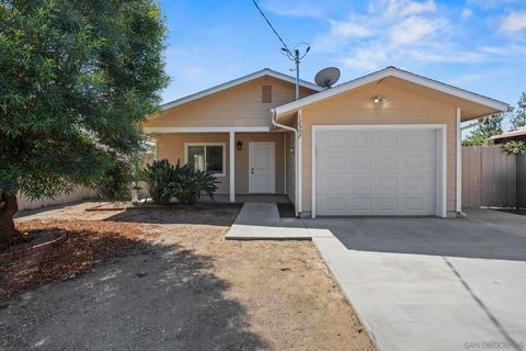12507 Castle Court Dr Lakeside CA 92040