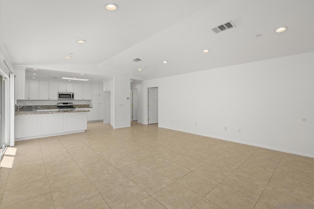 12507 Castle Court Dr