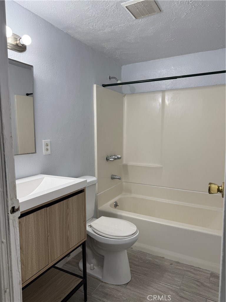 North Long Beach (NLB) - Residential Lease