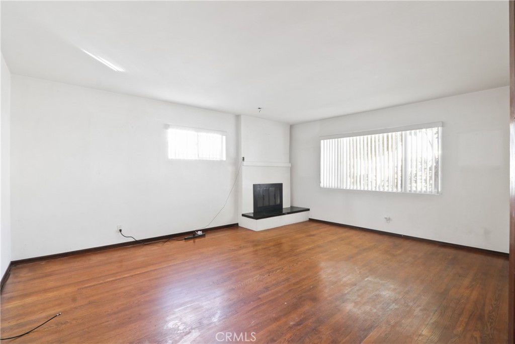 818 Euclid