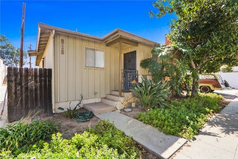 Photo of 818 Euclid Ave, Long Beach, CA 90804 (MLS # PW26074219)