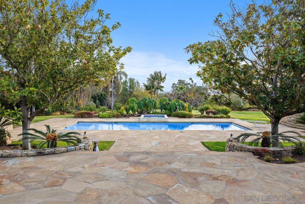 Rancho Santa Fe - Residential