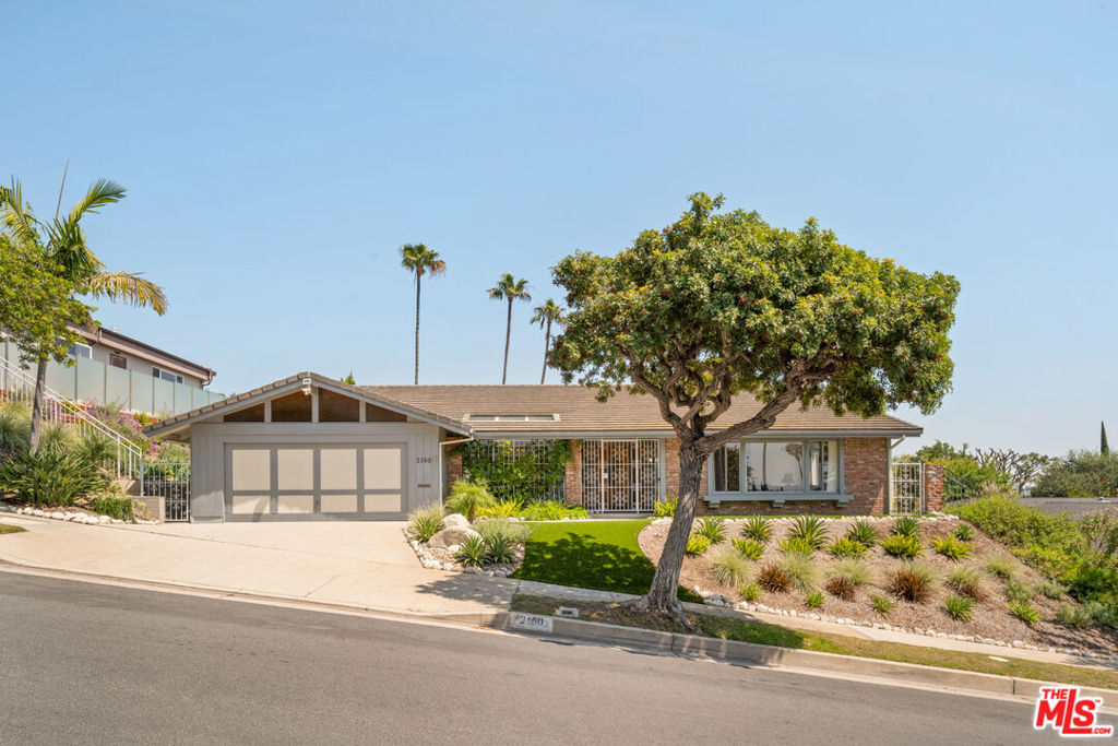 2160 Winona Boulevard