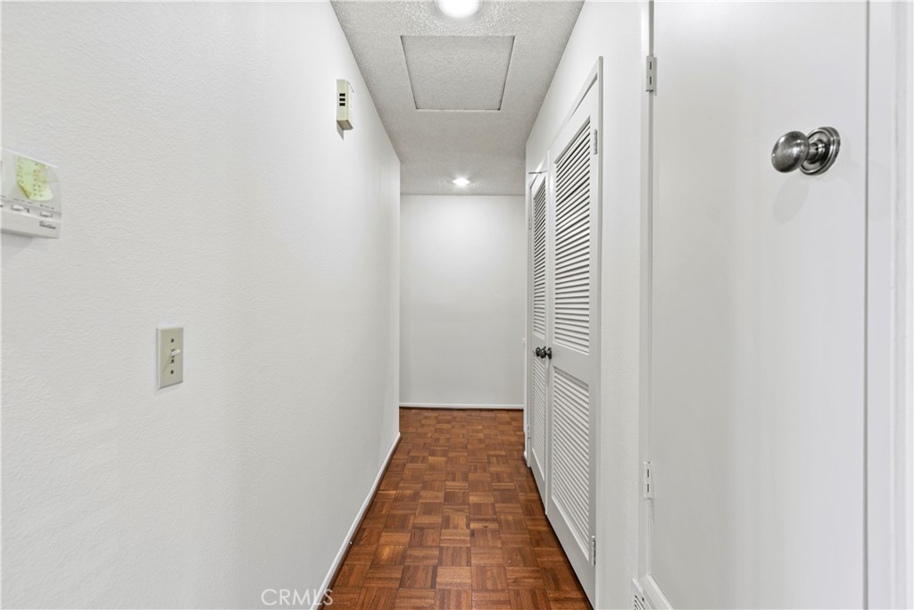 Ridge Townhomes Akins (RA) - Residential Lease