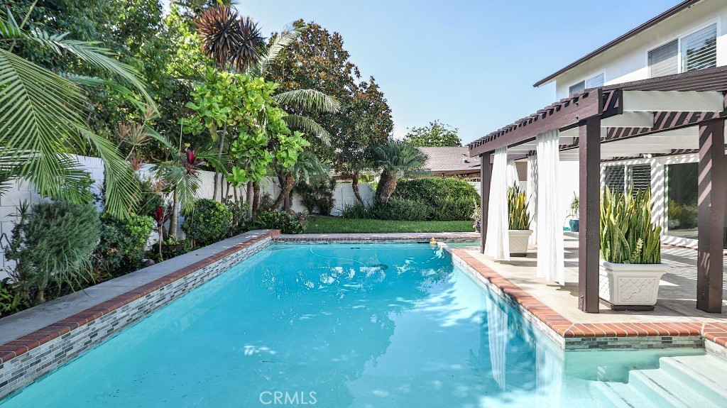 Greenbrook By Larwin (GBLR) - Residential