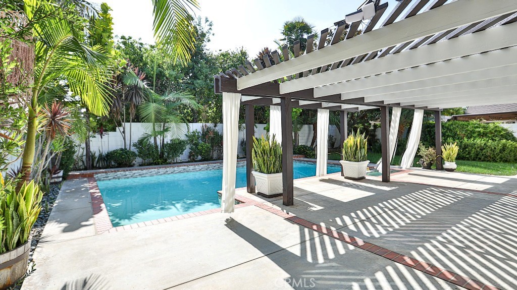 Greenbrook By Larwin (GBLR) - Residential