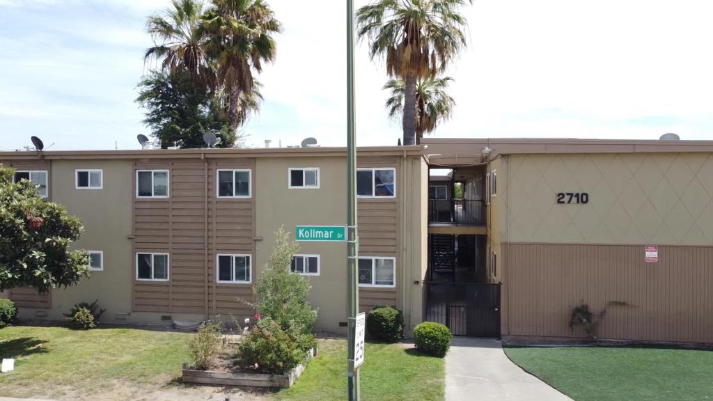 2710 Kollmar Drive