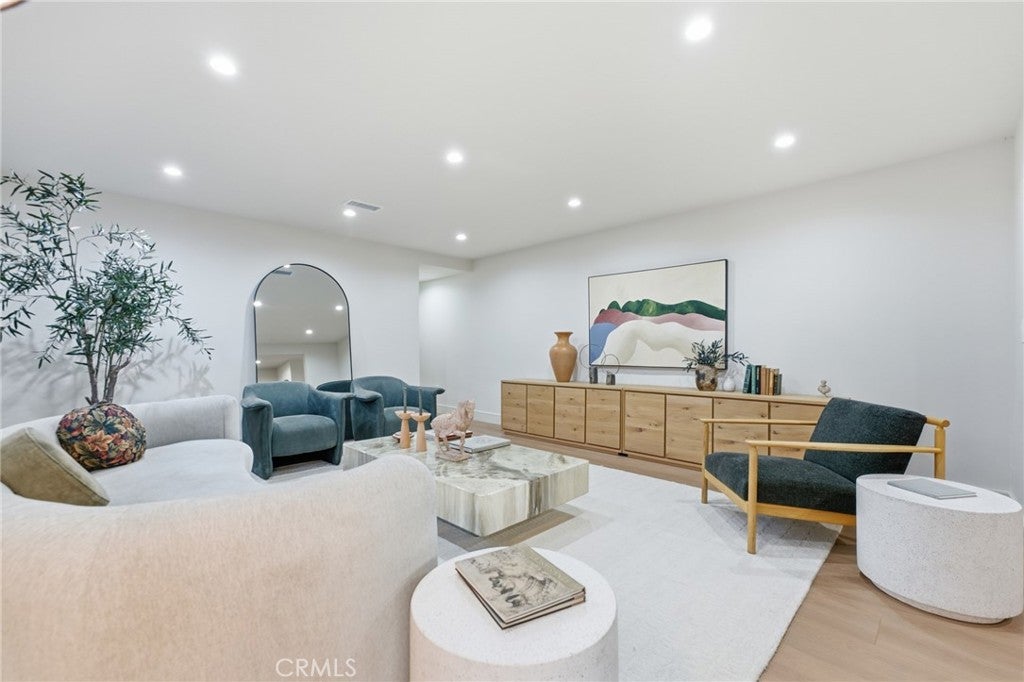 3508 Maple