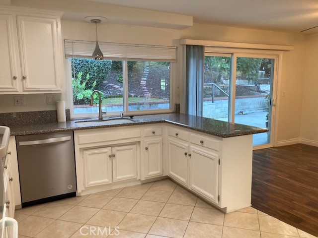 25042 Armagosa Drive