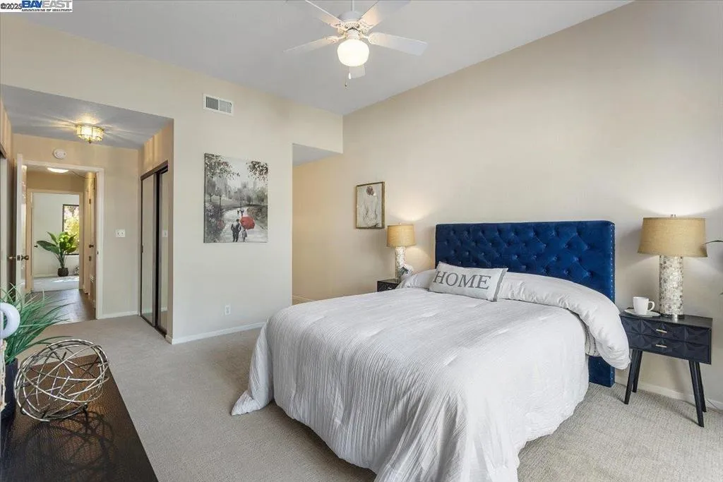 Alameda, California 94502, United States, 2 Bedrooms Bedrooms, ,2 BathroomsBathrooms,Residential,Active,220734