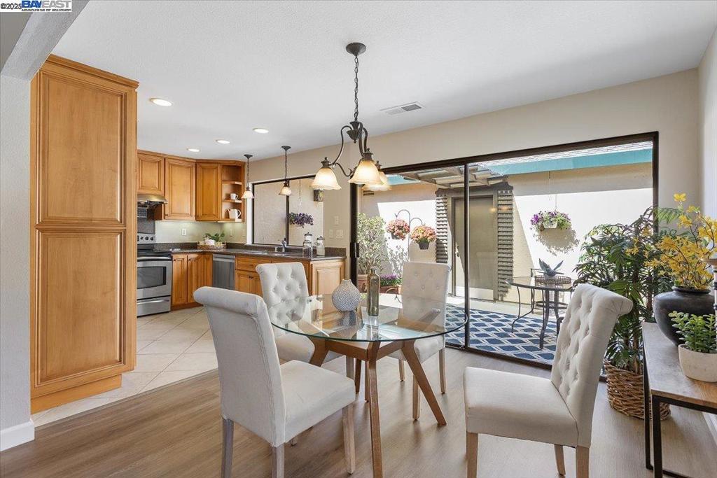 BAYWOOD - Residential