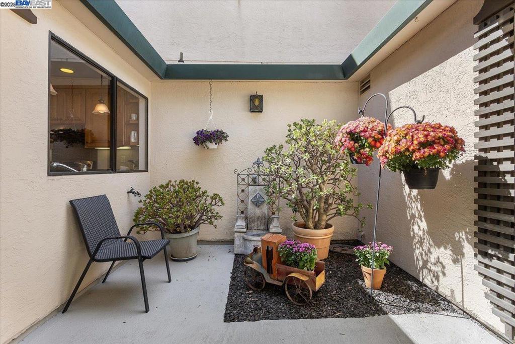 BAYWOOD - Residential