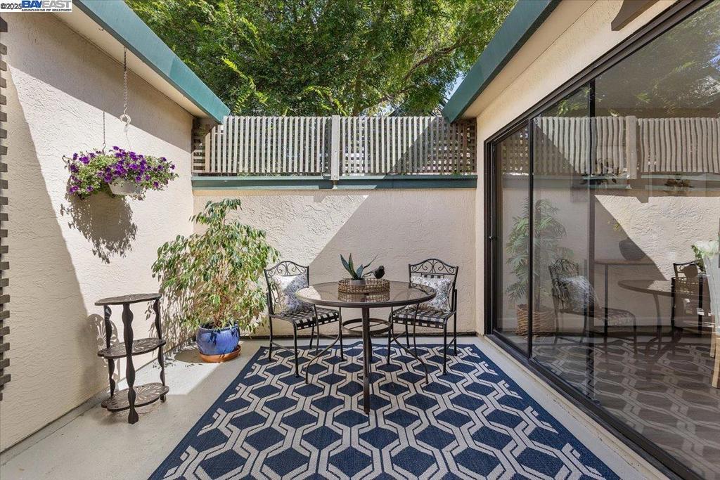 BAYWOOD - Residential