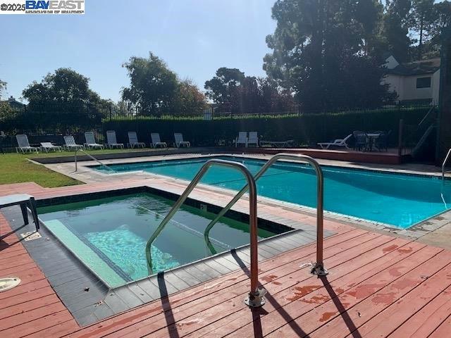 BAYWOOD - Residential